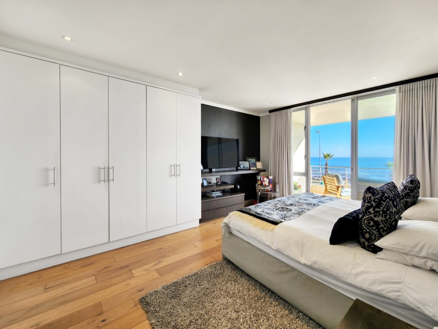 3 Bedroom Property for Sale in Mouille Point Western Cape